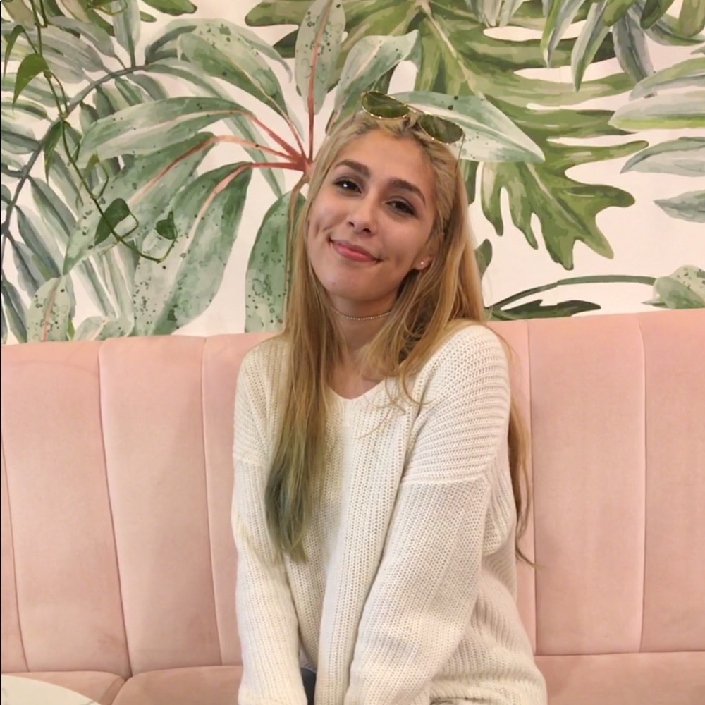 Meet your Posher, Diana